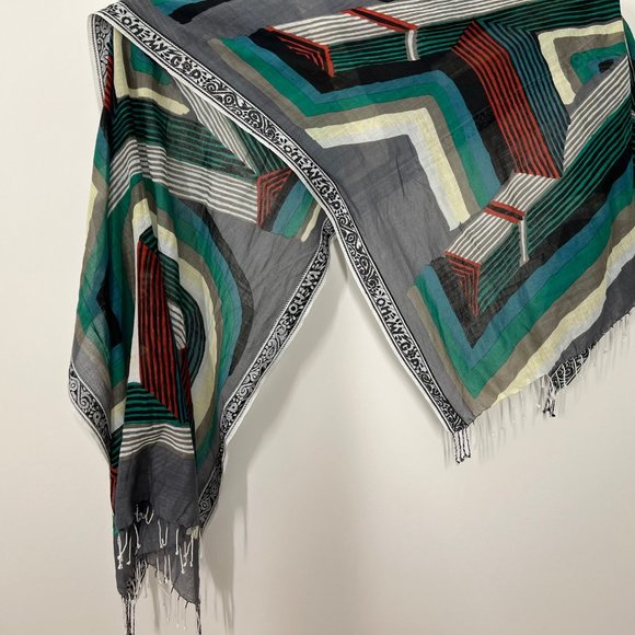 Unique mii  collection scarf with abstract art pattern in dramatic colours - Picture 1 of 5